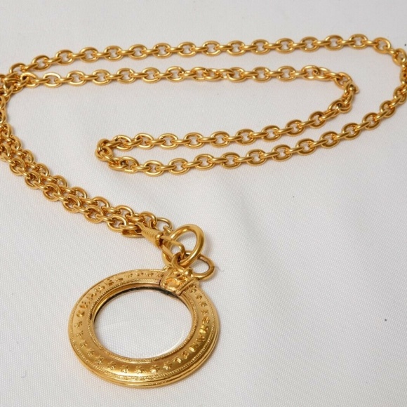 CHANEL Jewelry - Chanel Vintage Magnifying Glass Necklace